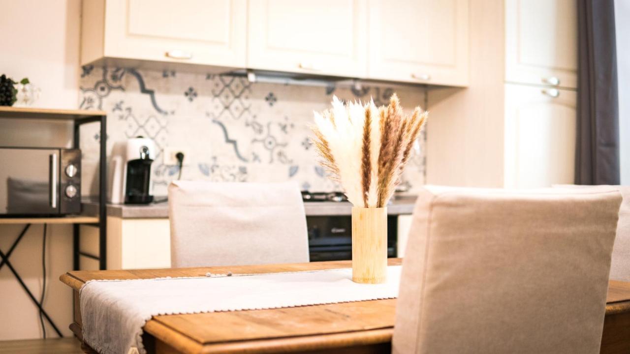 Castel Toblino Apartments Calavino Экстерьер фото
