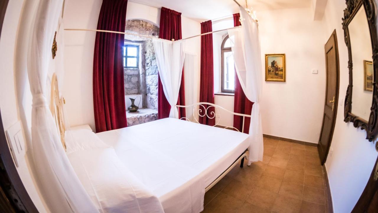 Castel Toblino Apartments Calavino Экстерьер фото